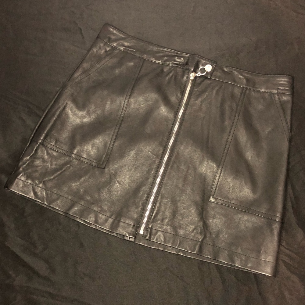 Fashion Nova skirt
